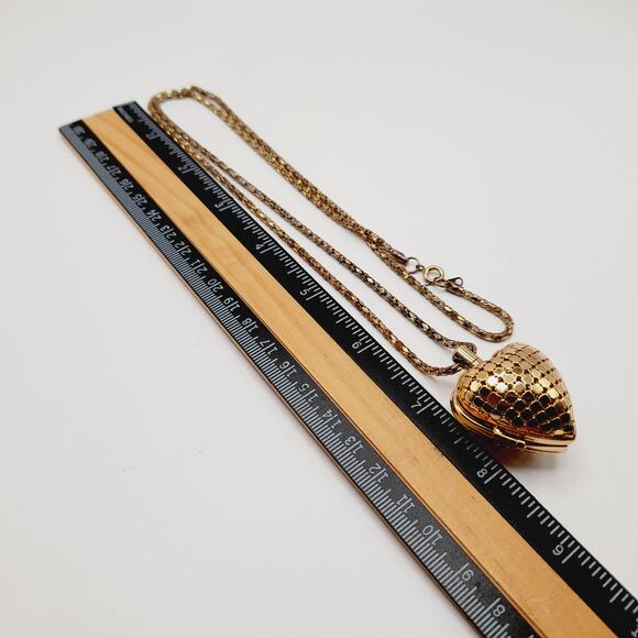 Vintage Heart Mesh Locket Necklace Gold Tone 29" Chain Long Pendant - Picture 8 of 8